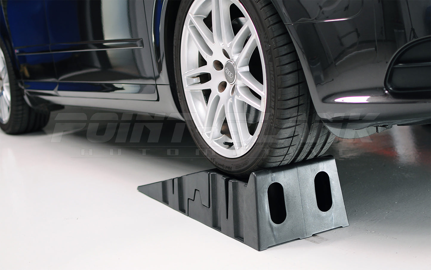 Anti-Slip 2-Piece Car Service Ramps 1500kg Load